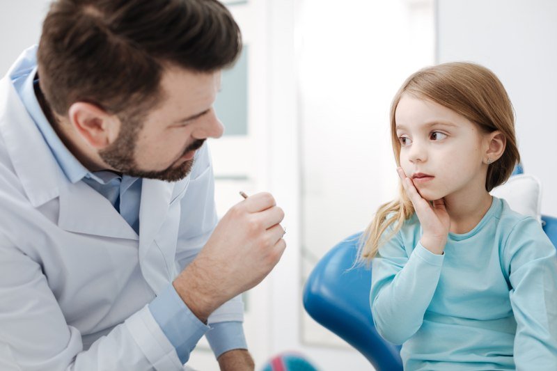 causas del flemón dental en niños