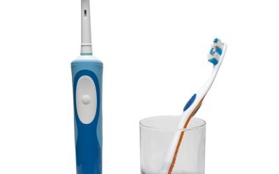 ¿Qué cepillo dental usar: manual o eléctrico?